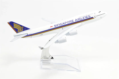 Collectible 1:400 Scale Aircraft Model Airplane – Singapore Airlines B747 (16 cm) - Jaiman Toys