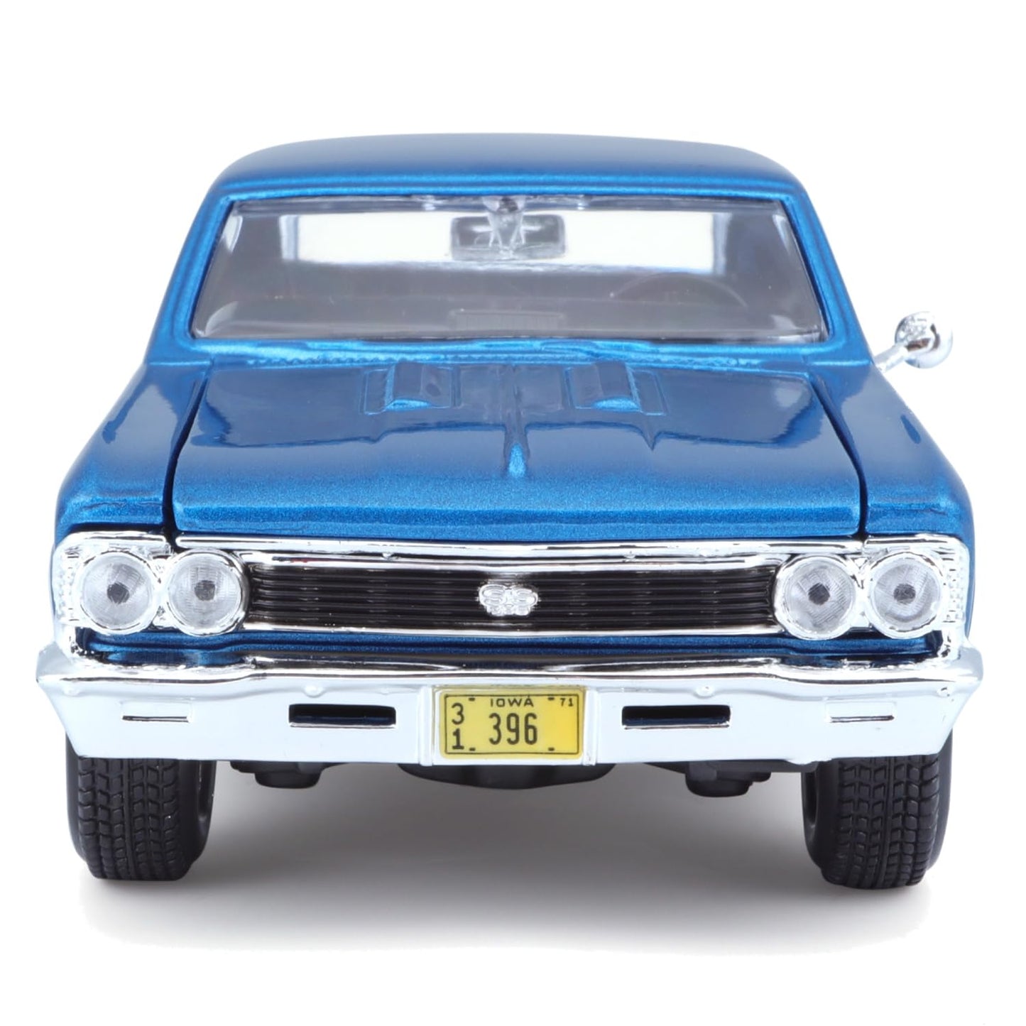 Maisto 1966 Chevrolet Chevelle SS 396 1:24 Die-Cast Model Car | Collector's Collection | Blue Classic Muscle Car