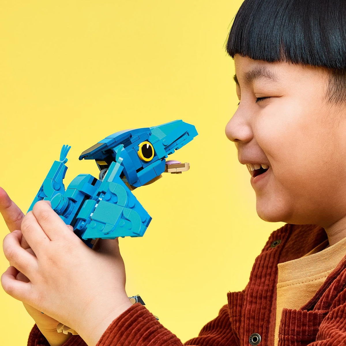 LEGO 77977 Jurassic World Baby Dinosaur: Pteranodon – Posable 373-Piece Building Toy with Squid, Ages 7+