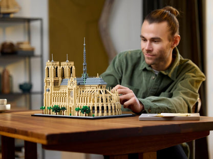 LEGO Architecture Notre-Dame de Paris Collectible Adult Souvenir from France Gift for Globetrotters and All History and Art Enthusiasts Architectural Model Kits 21061