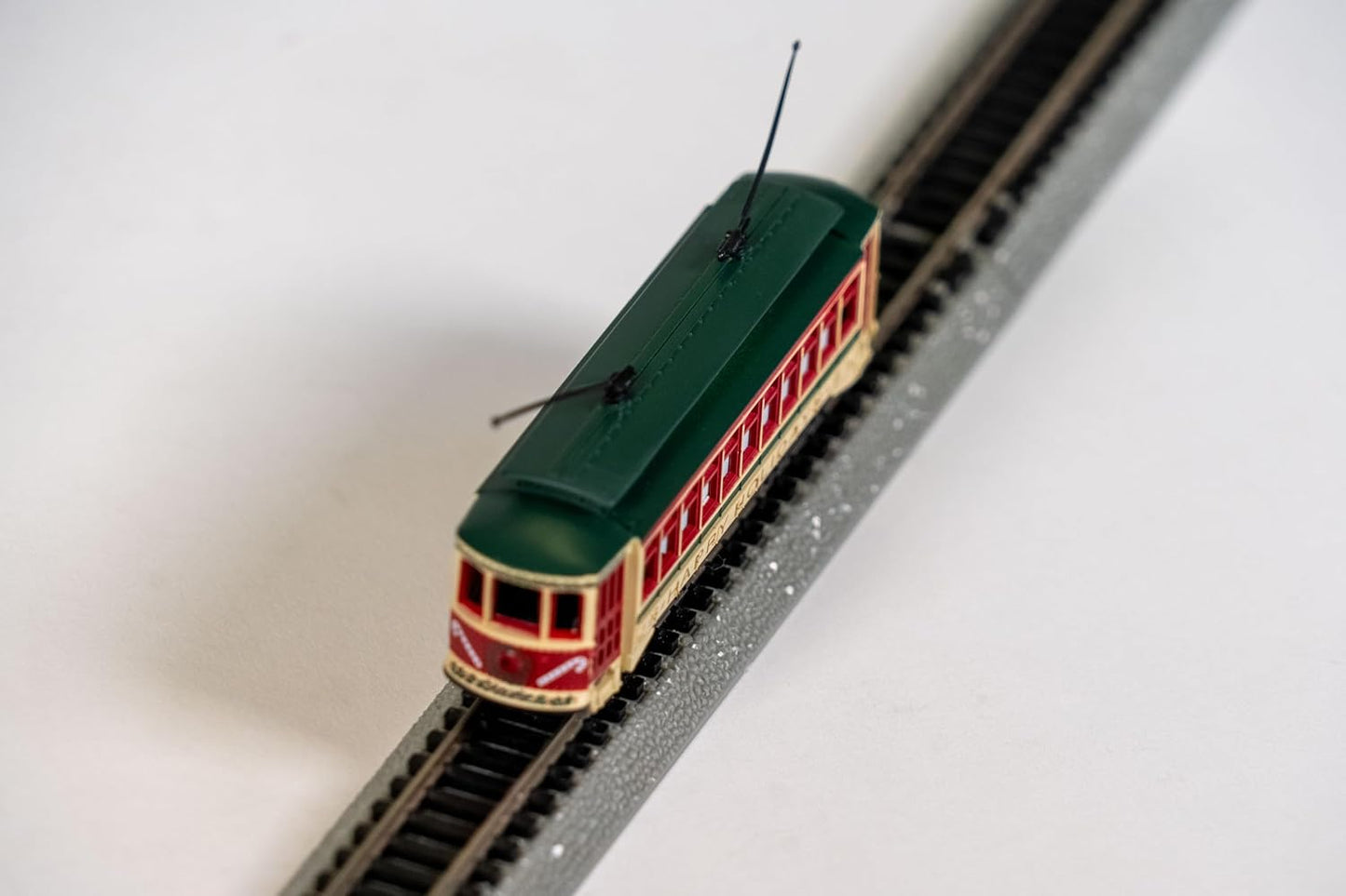 Bachmann Brill Christmas Trolley | Happy Holidays N Scale Electric Streetcar