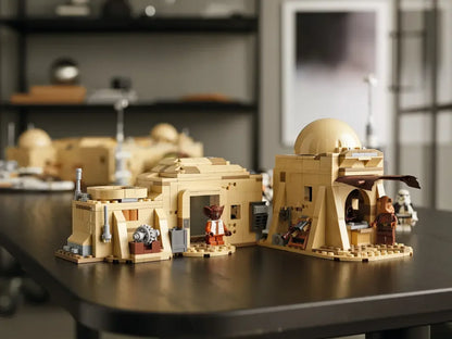 Lego Star Wars: A New Hope Mos Eisley Cantina 75290 Building Set, Master Builder Series, Model Kits for Adults to Build, Collectible Gift Idea