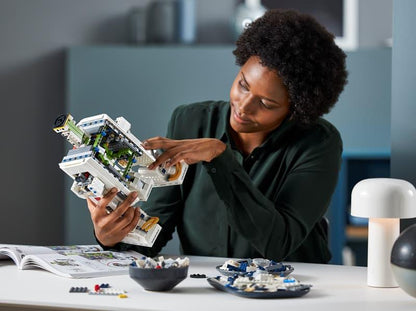 LEGO Star Wars 75308  R2-D2 Collectible Building Toy  (2,314 Pieces)