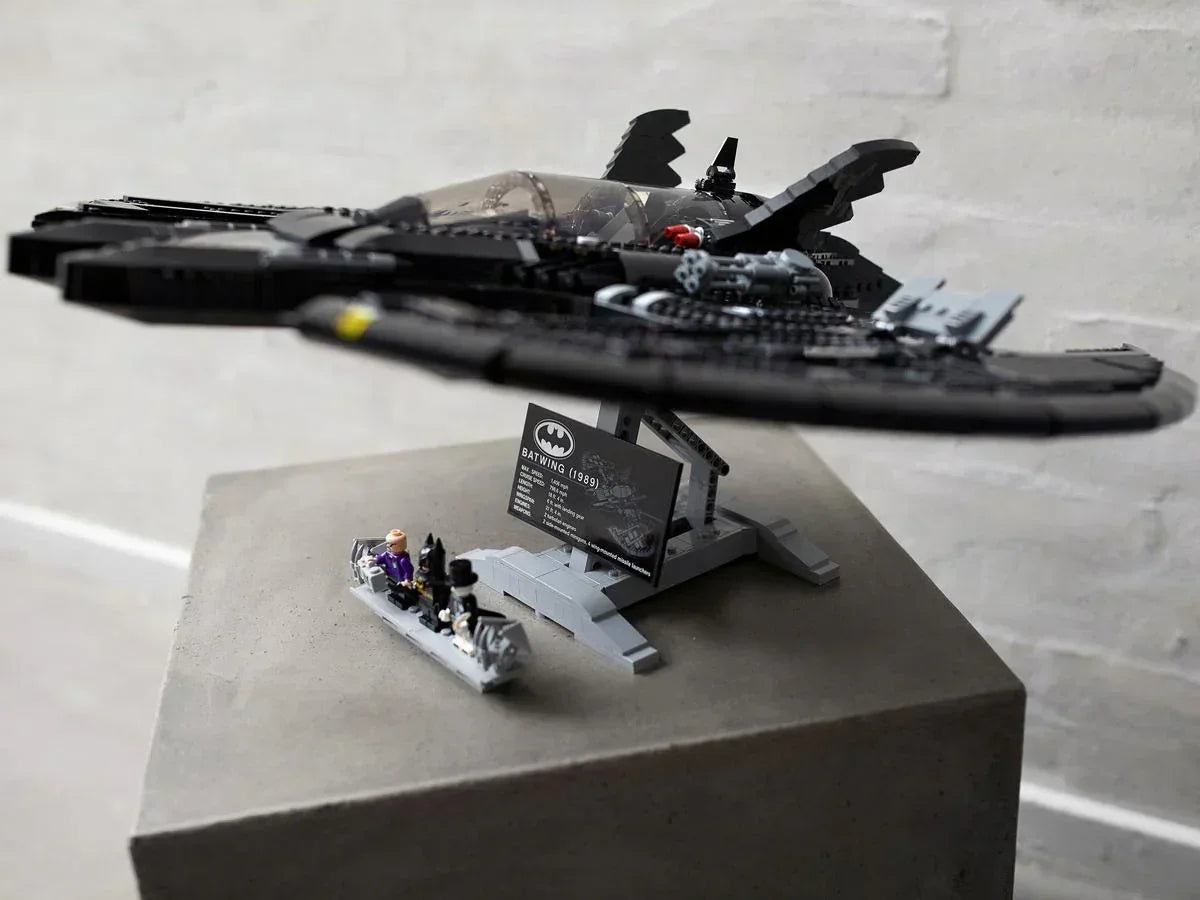 LEGO DC 76161 Batman 1989 Batwing – Buildable Superhero Display Kit
