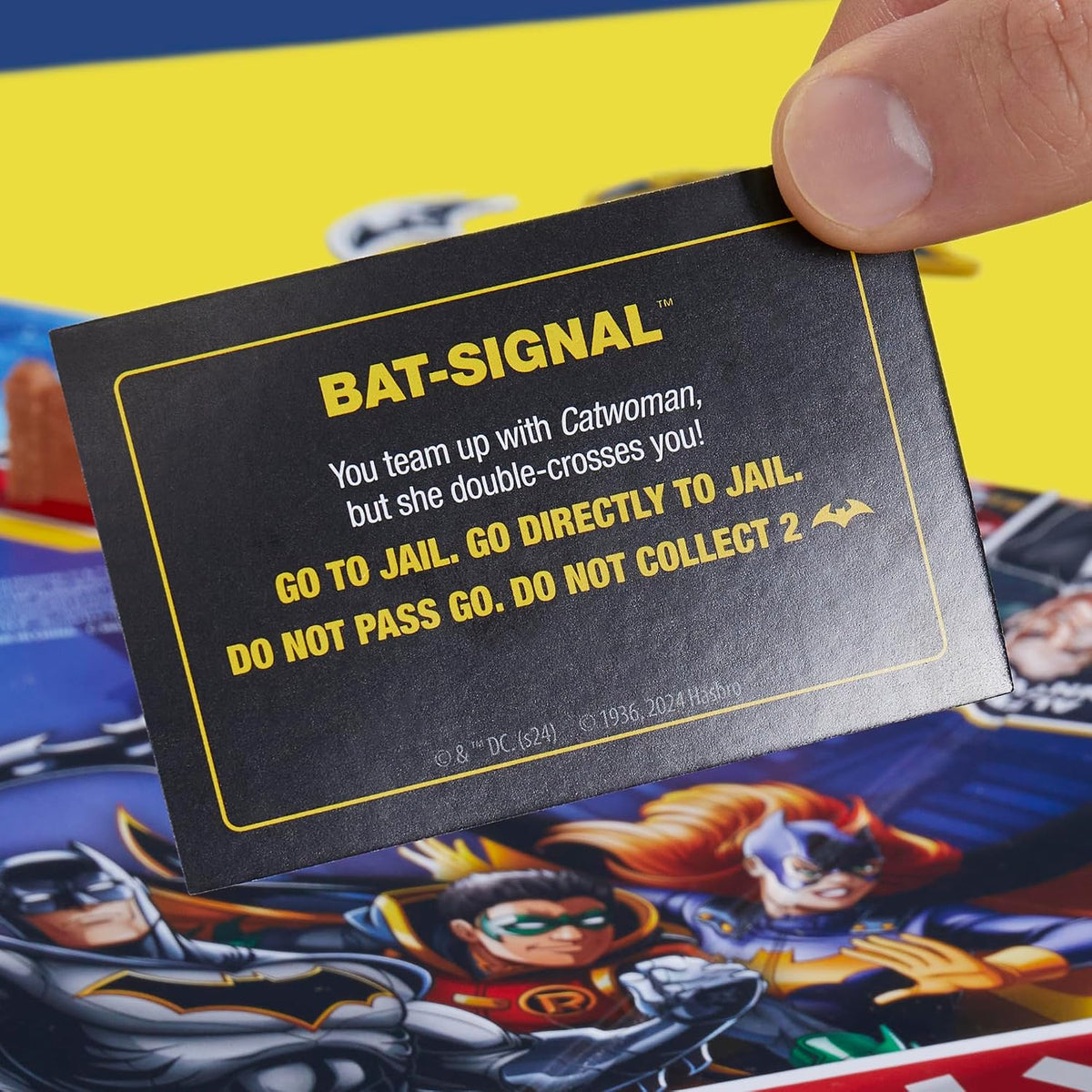 Hasbro Gaming Monopoly Batman Board Game – Save Gotham City, 2–4 Players, Ages 8+