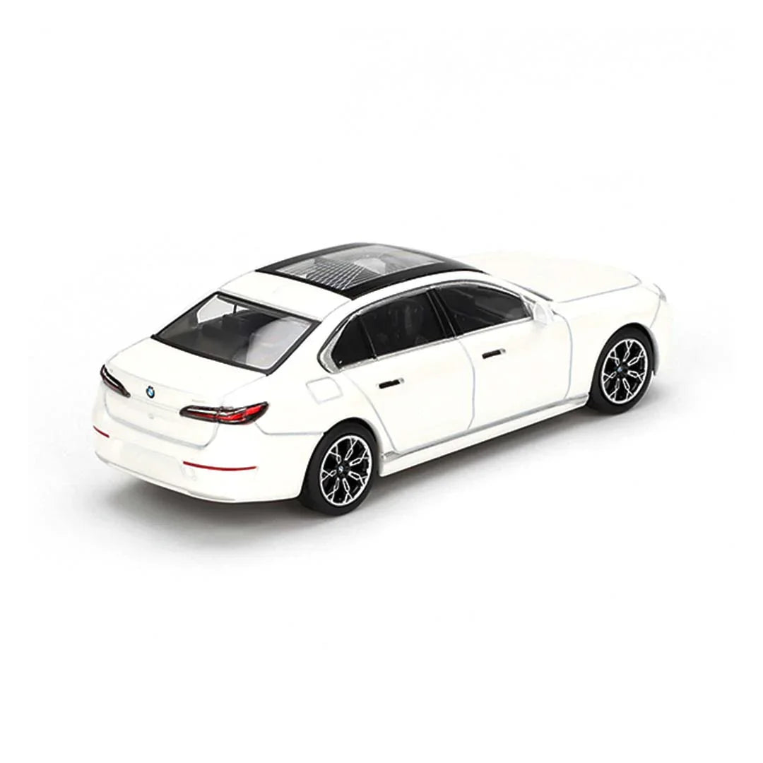 Mini GT BMW i7 xDrive60 Mineral White – Jaiman Toys