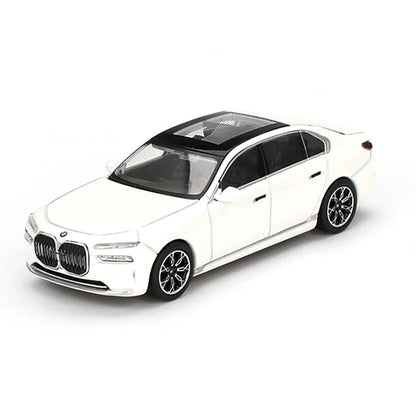 Mini GT BMW i7 xDrive60 Mineral White - Jaiman Toys
