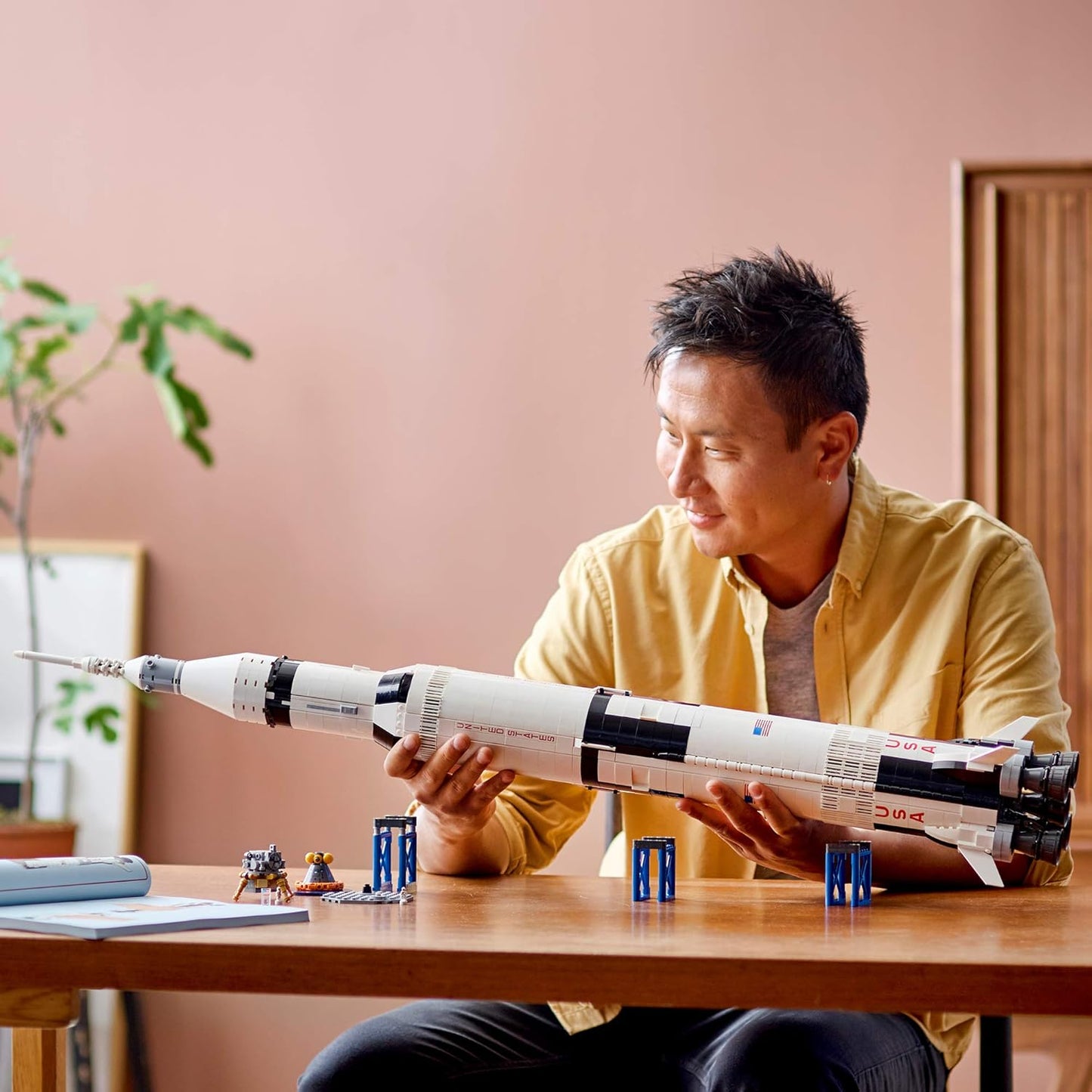 LEGO 92176 Ideas NASA Apollo Saturn V