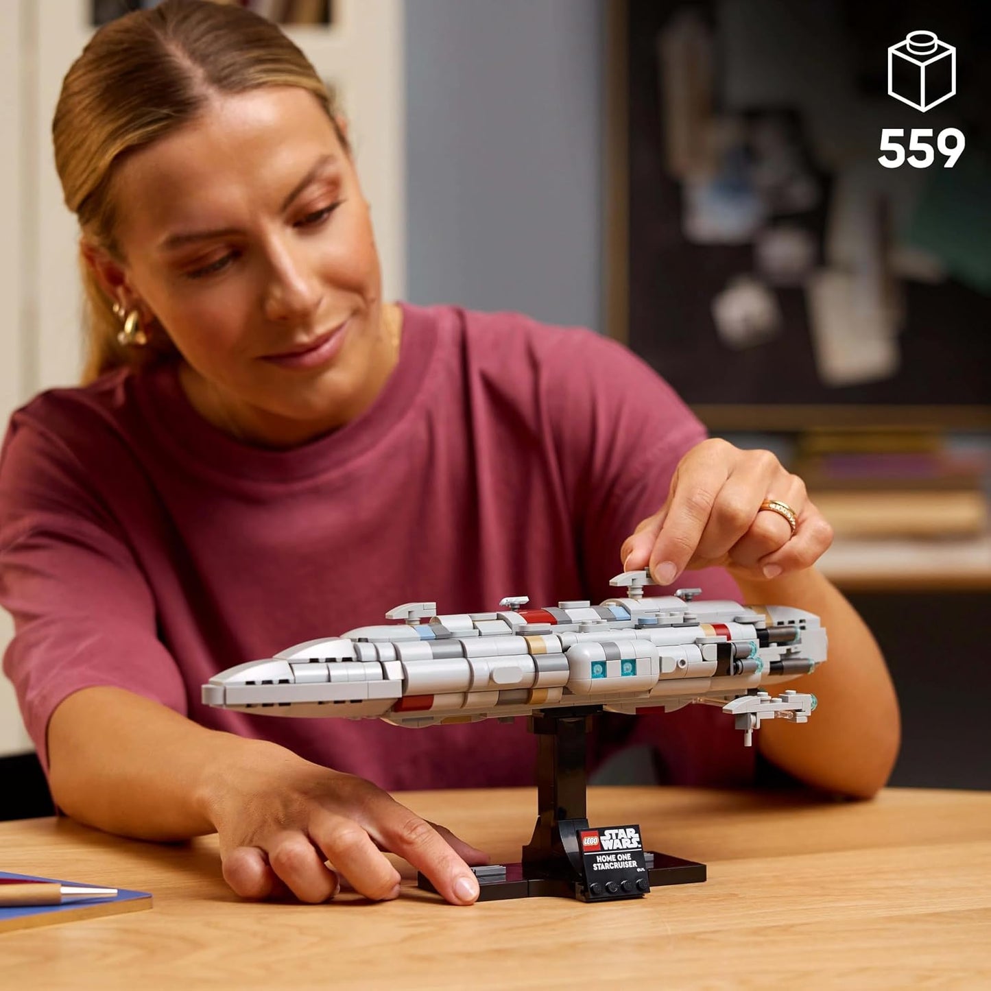 LEGO Star Wars 75405 Home One Starcruiser Building Set (559 Pieces)