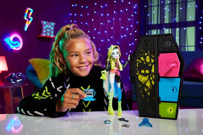 Monster High Doll and Fashion Set, Frankie Stein Doll, Skulltimate Secrets: Neon Frights, Dress-Up Locker with 19+ Surprises