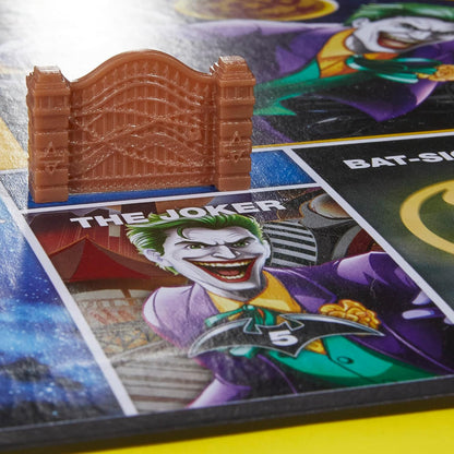 Hasbro Gaming Monopoly Batman Board Game – Save Gotham City, 2–4 Players, Ages 8+