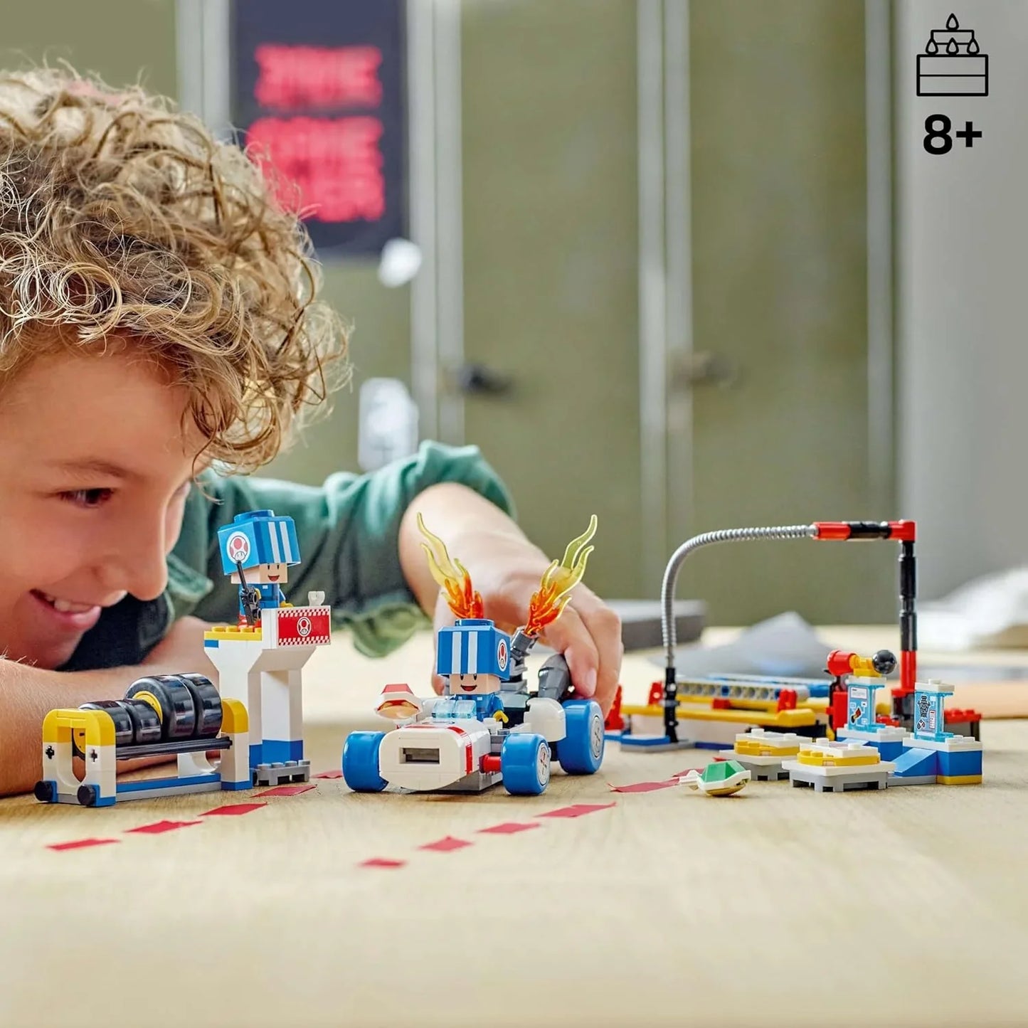 LEGO 72035 Super Mario Mario Kart Toad’s Garage – Buildable Nintendo Toy Set for Kids 8+