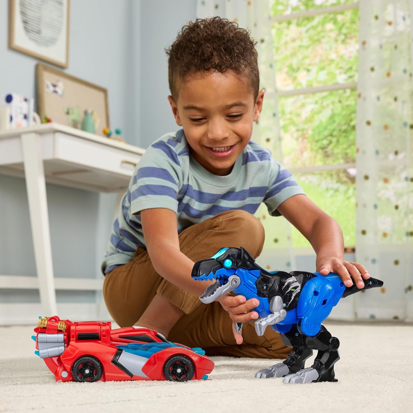 VTech Switch & Go Boost Thunder the T-Rex | 2-in-1 Transforming T-Rex, Race Car & Powerful Dragon | Lights, Sounds & Interactive Dinosaur Toy for Kids 4+ Years
