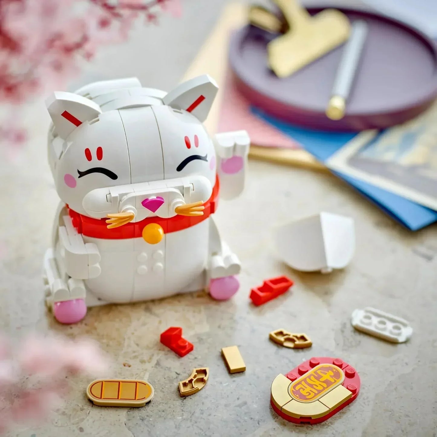 LEGO 40813 Lucky Cat - Building Set for Kids & Adults - Display Model Kit incl. an Animal Figure with a Waving Paw plus Gold Coin & Wish Decorations - Spring Festival Gift Idea
