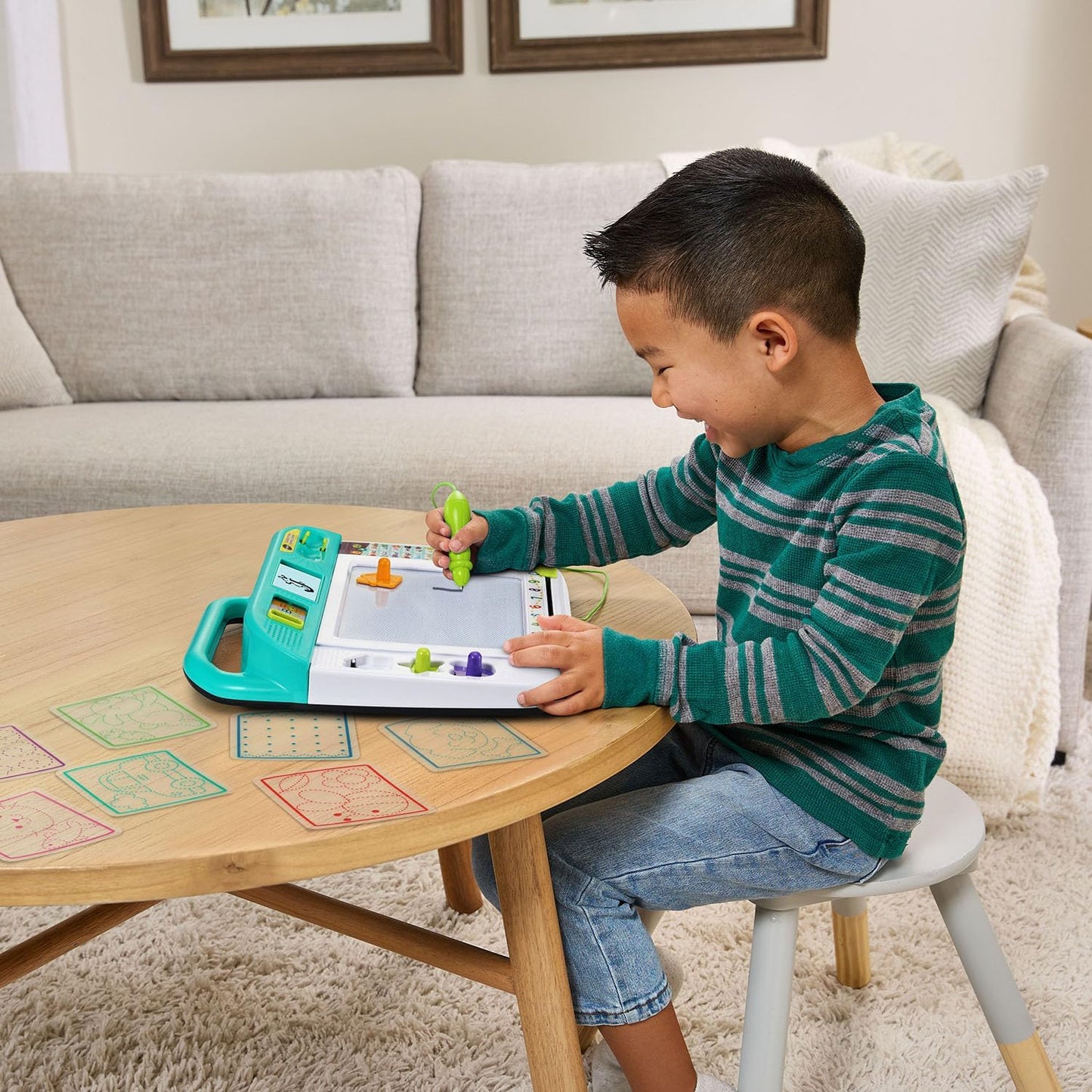 VTech Doodle & Draw Learning Center | Interactive Educational Writing & Drawing Board with LCD Screen, Stencils, Magnetic Stamps, Stylus & Learning Games | Preschool Learning Toy
