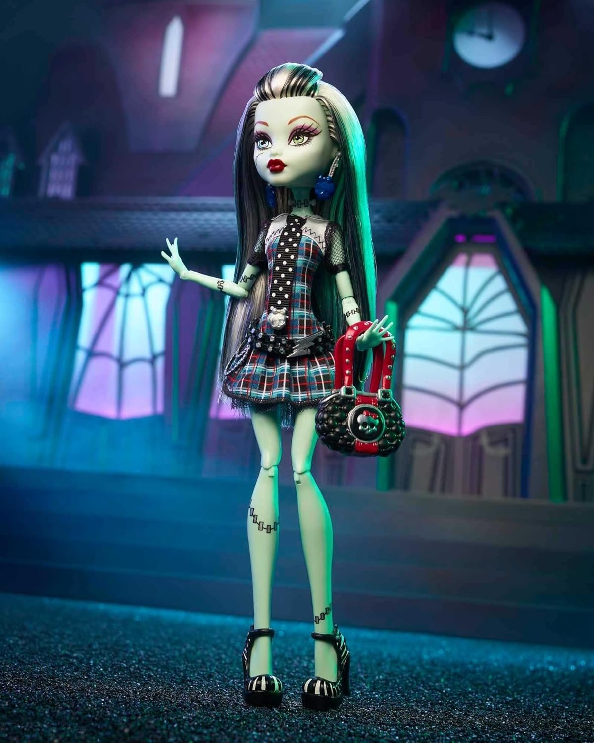 Monster High Frankie Stein Reproduction Doll (10.5 in) Wearing Original Fashion &amp; Shoes, with Pet, Doll Stand &amp; Accessories, Gift for Collectors