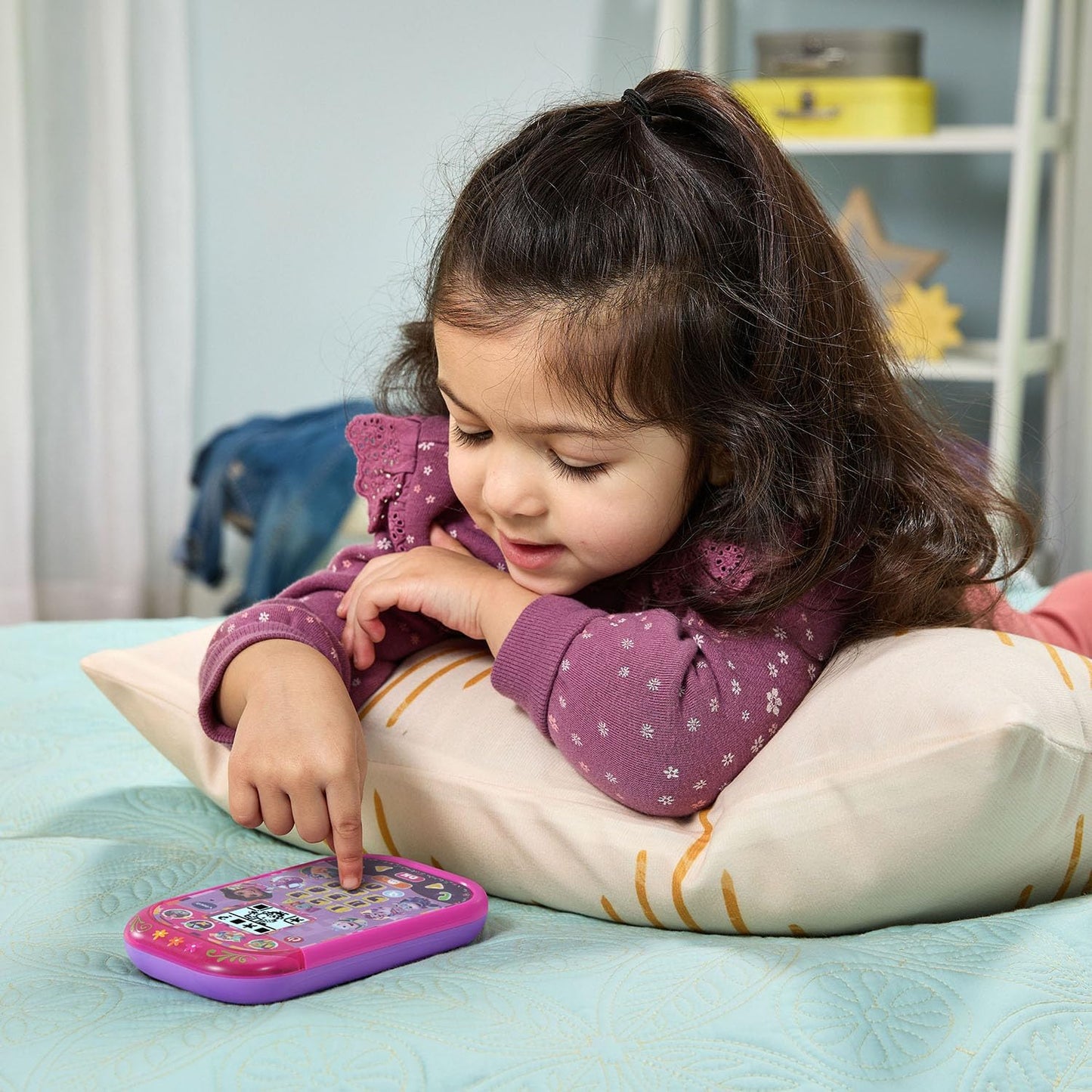 VTech Dora Adventure Calls Learning Phone | Interactive Bilingual Educational Toy Phone with 4 Learning Games, Voice-Activated Play, English & Spanish for Kids