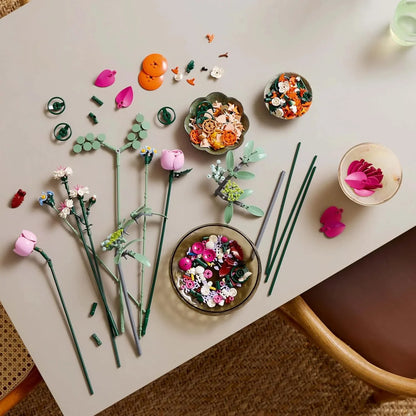 LEGO 10342 Botanicals Pretty Pink Flower Bouquet Set (749 Pieces)