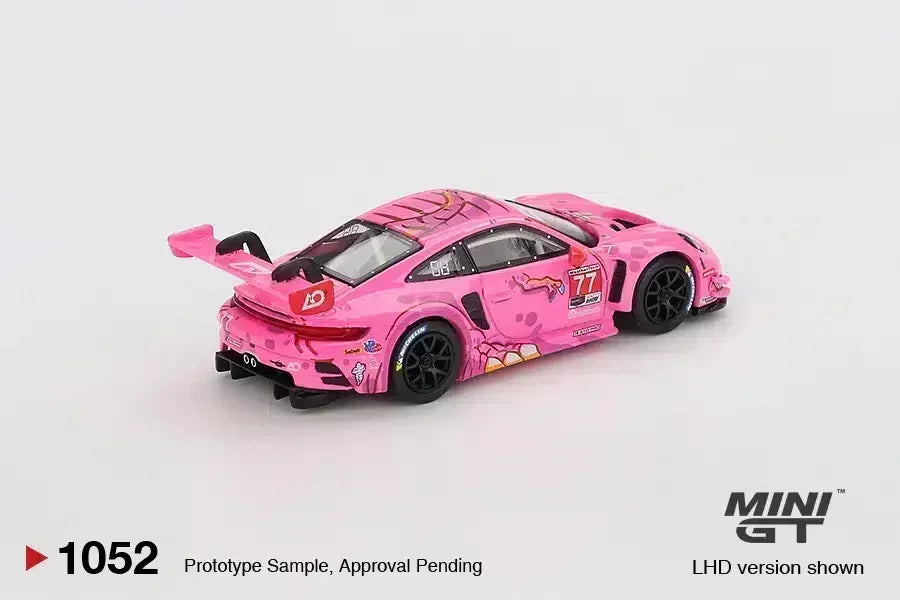 Mini GT 1:64 (Blister) Roxy Porsche 911 GT3 R #77 AO Racing IMSA Mini GT 1:64 (Blister) Roxy Porsche 911 GT3 R #77 AO Racing IMSA