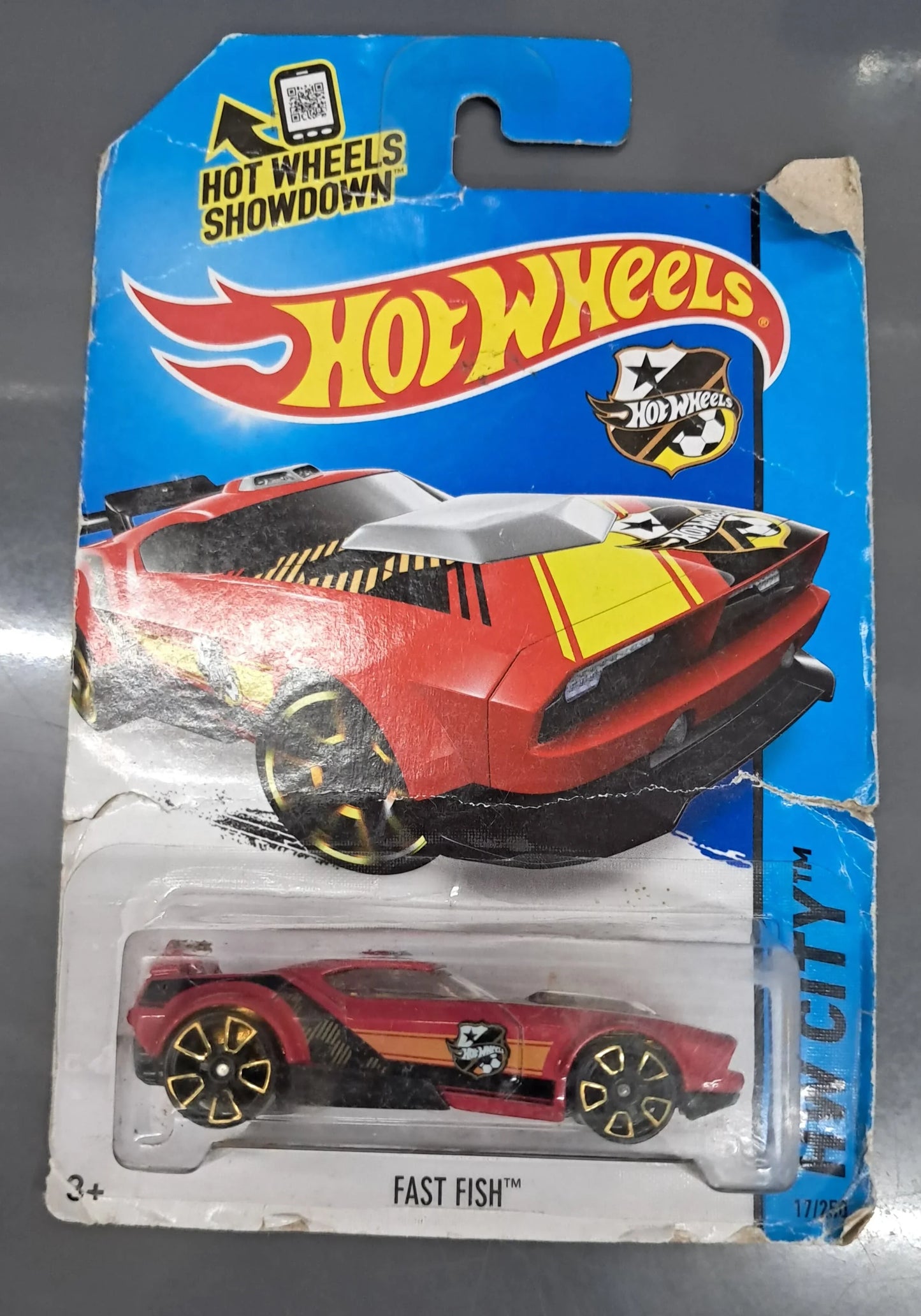 Hot Wheels 2014 Hw City Germany World Cup Soccer Fast Fish - ( Card Damage ) - Jaiman Toys