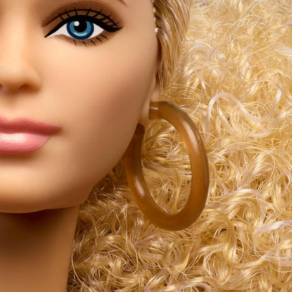 Barbie Signature Barbie Basics Model 07 Fashion Doll | (11.5 inches) Fully Articulated Collector Doll with Blonde Curly Hair & Premium Fashion Outfit