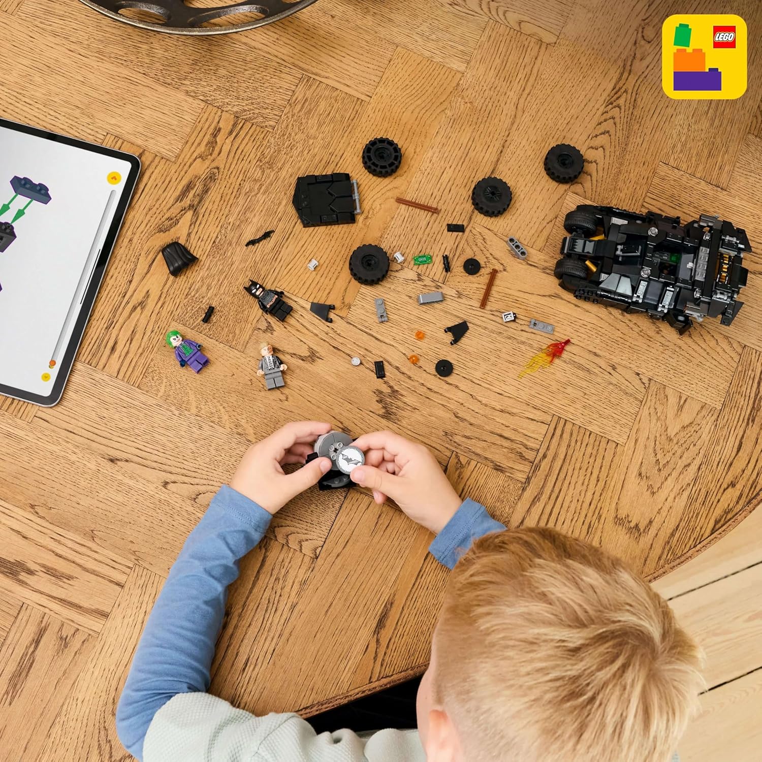 LEGO 76303 Super Heroes Batman Tumbler vs. Two Face & Joker Toy
