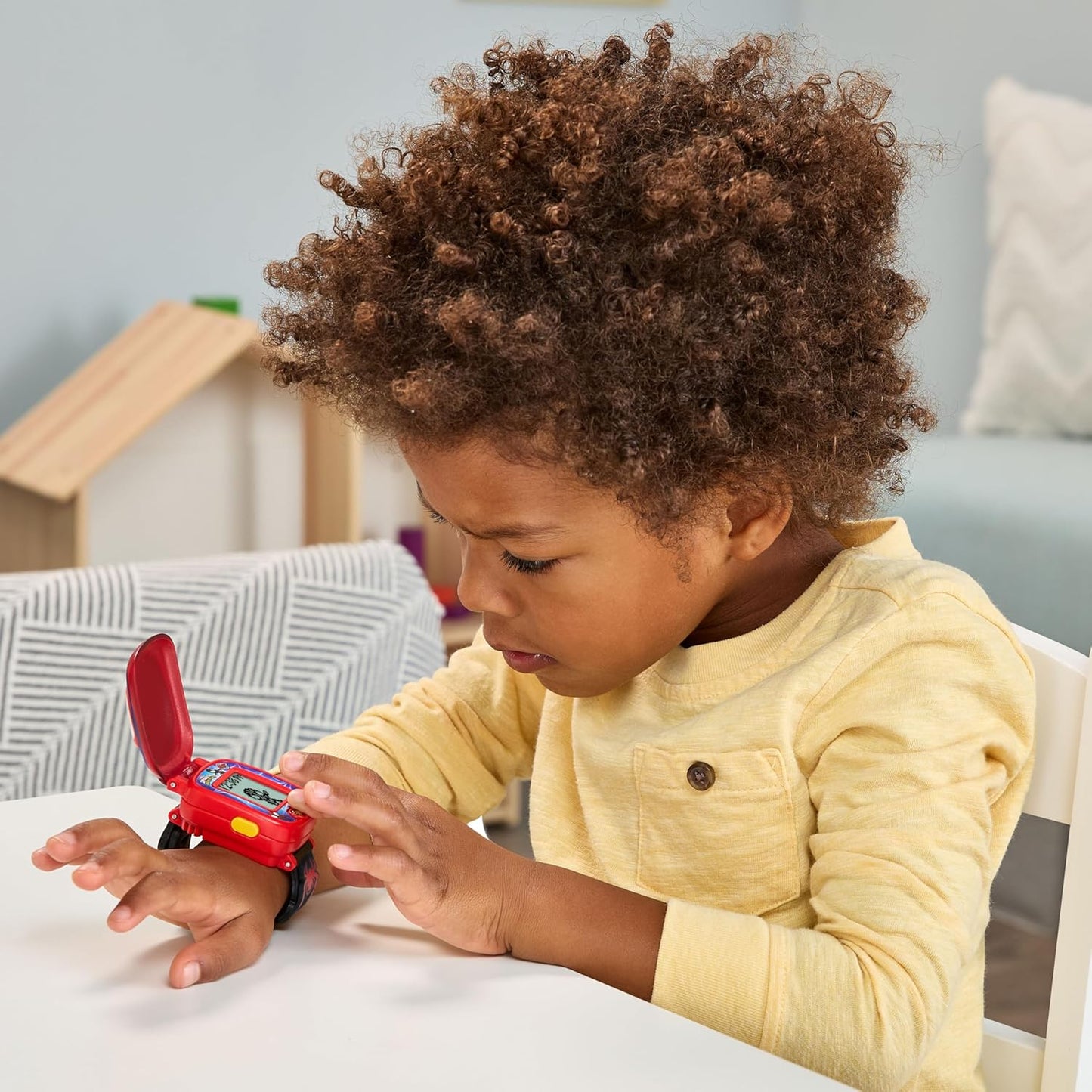 VTech Marvel Spidey and His Amazing Friends Spin Learning Watch | Interactive Educational Kids Watch with 4 Games, Clock, Alarm, Timer & Spidey Voice