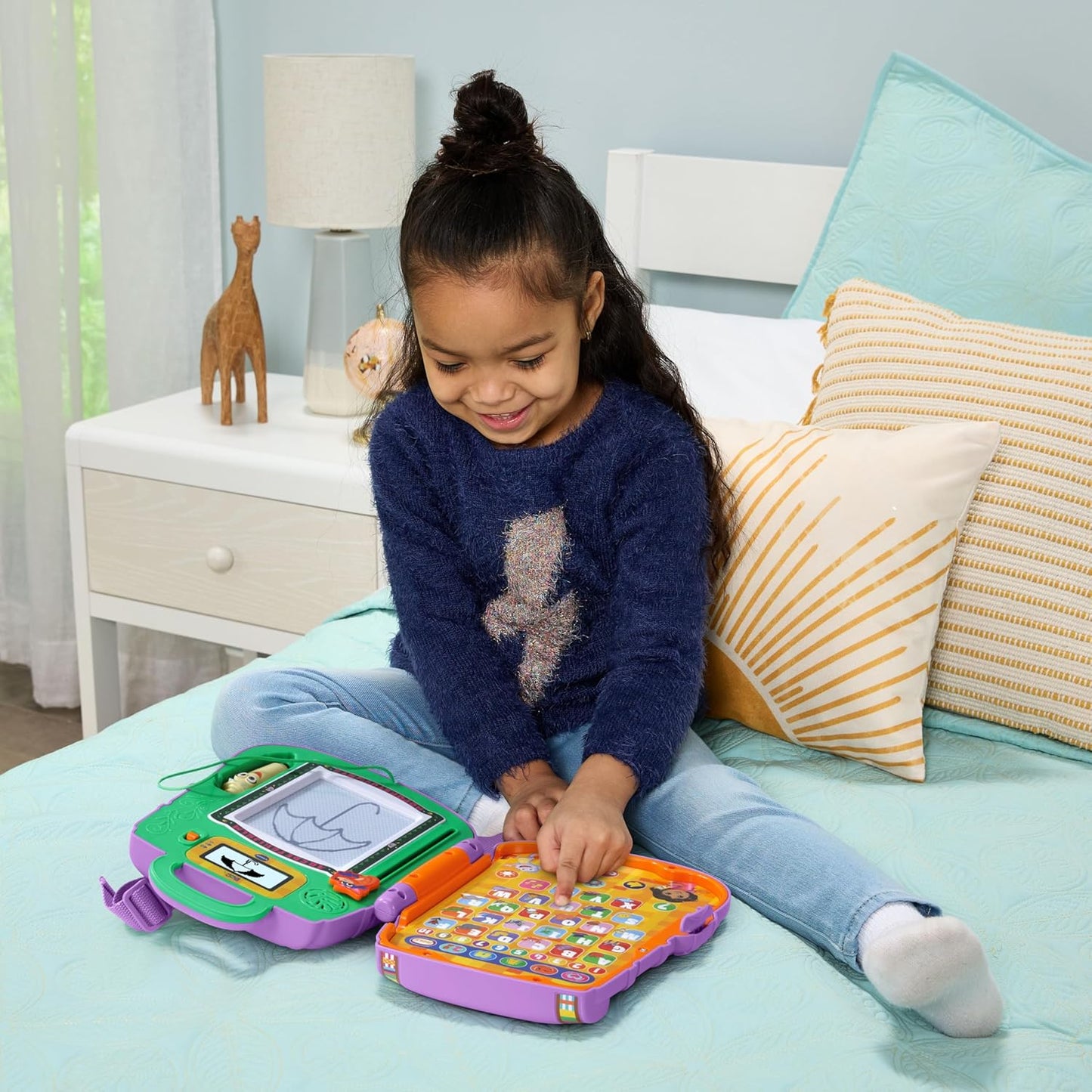 VTech Dora Got Your Back Learning Backpack Bilingual Toy | Interactive English & Spanish Educational Backpack with Drawing Board, Stylus, Letters, Numbers & Learning Games