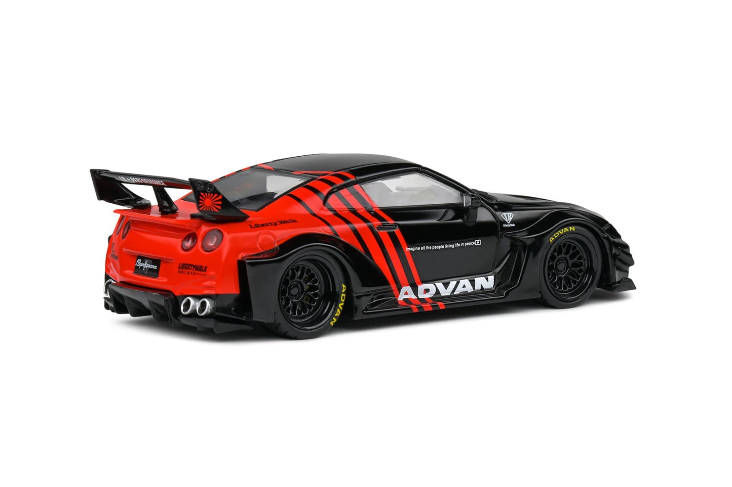 Solido: Nissan GTR (R35) LBWK-2020 Die-Cast Scale Model (1:43)