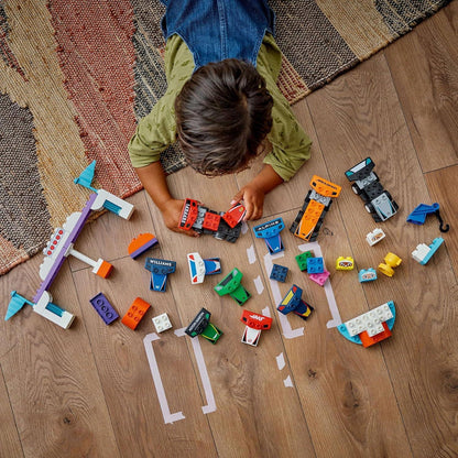 LEGO DUPLO 10445 Town F1 Team Race Cars & Drivers Building Toy for Imaginative Play, Formula One Birthday Gift for 2 Plus Year Old Toddlers, Boys & Girls, Helps Build Fine Motor Skills