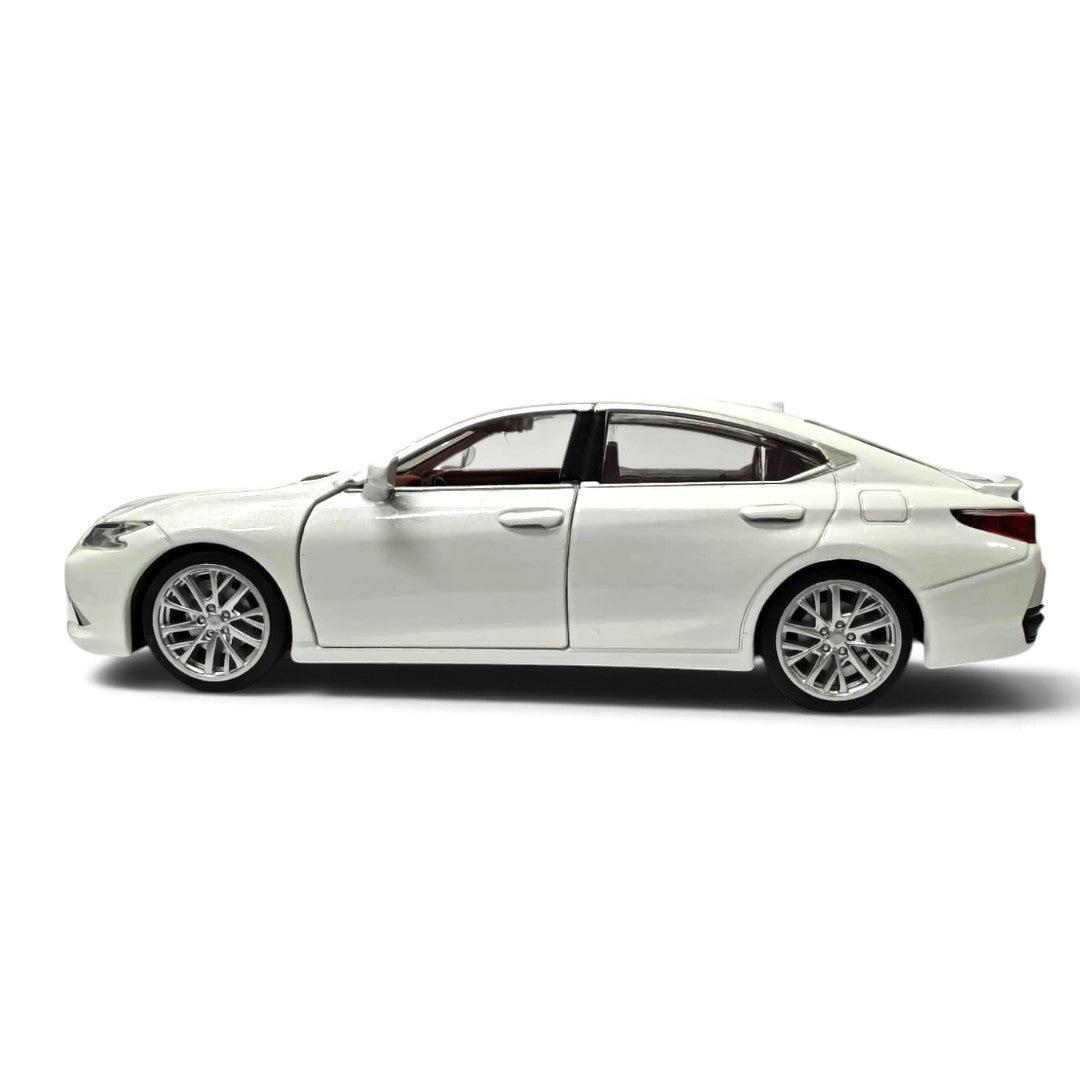 MSZ 1:32 Lexus ES300h Diecast Luxury Sedan, White – Pull Back Collectible Model Car & Gift for Car Enthusiasts