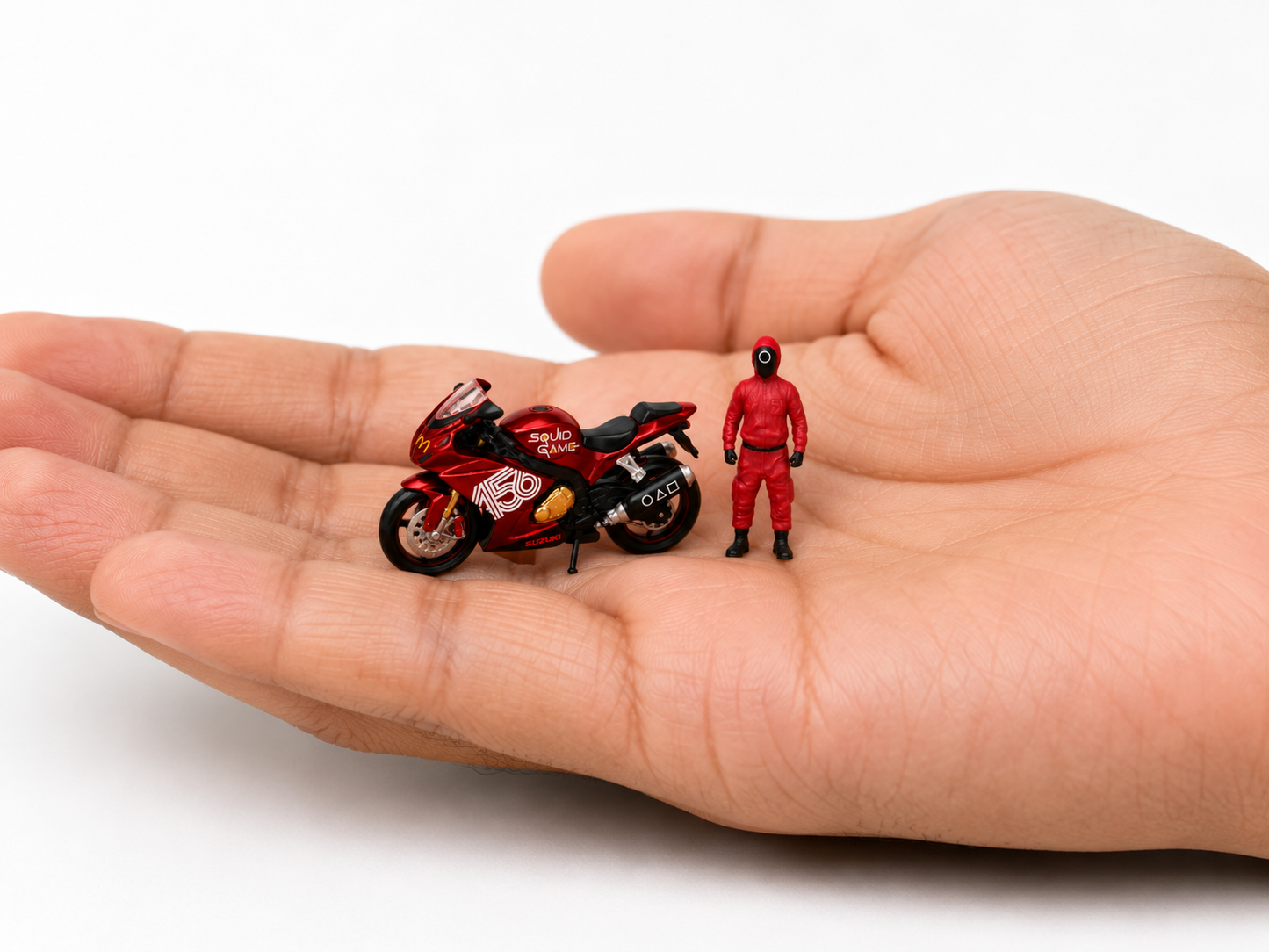 MoreArt 1:64 M-229 Suzuki Masked Soldier Motorcycle & Figure Set