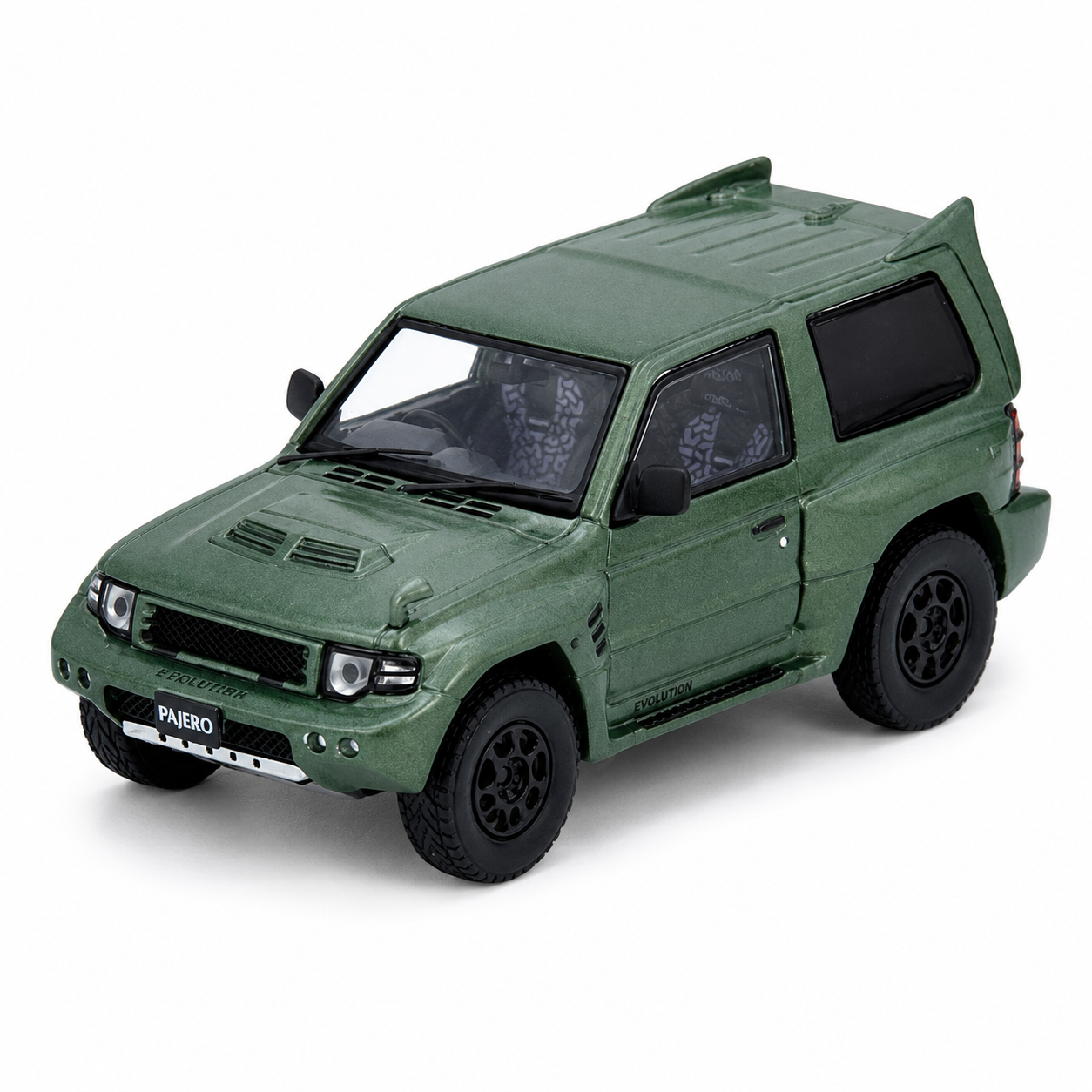 INNO64 Mitsubishi Pajero Evolution Green Die-Cast Model SUV