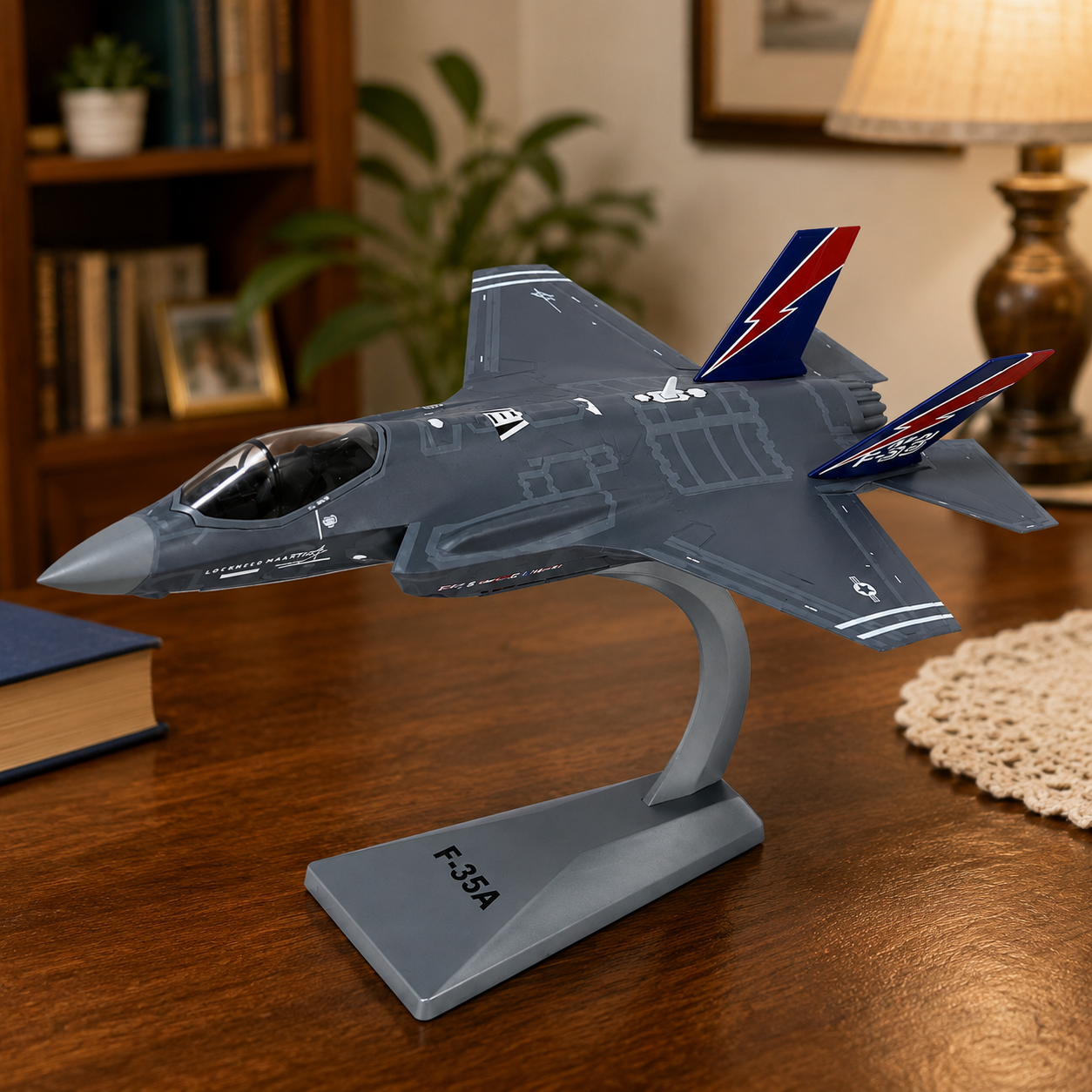 Premium 1:72 Scale Lockheed Martin F-35A Lightning II USAF Metal Diecast Body Aircraft Model with Display Stand | Modern Military Fighter Jet Collectible