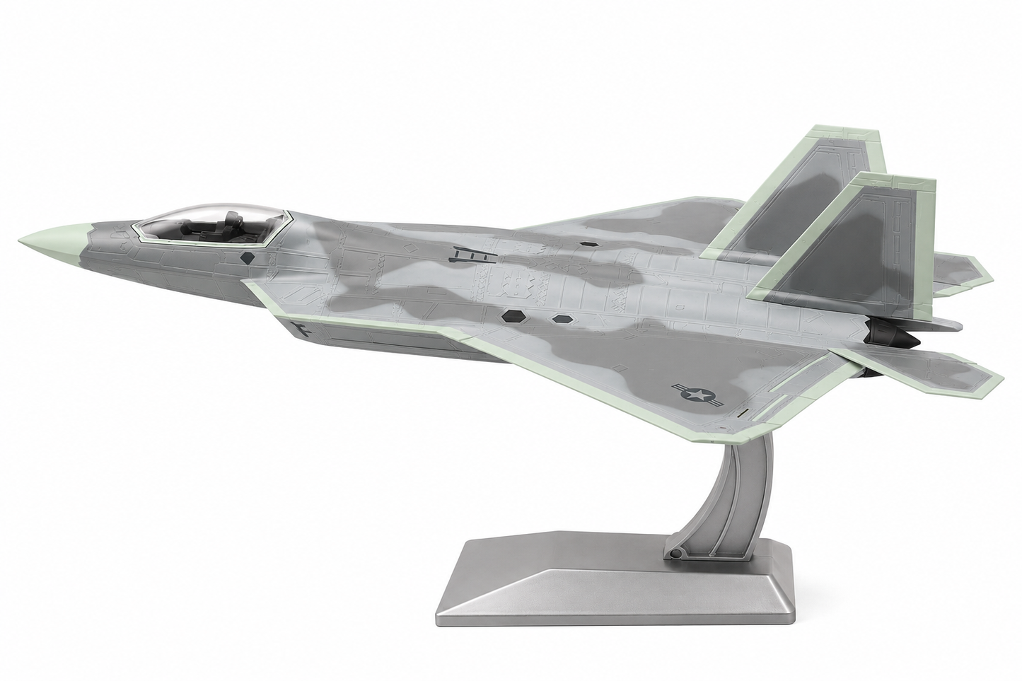 Premium 1:72 Scale Lockheed Martin F-22 Raptor Diecast Metal Aircraft Model with Display Stand | Military Fighter Jet Collectible for Home, Office & Aviation Display