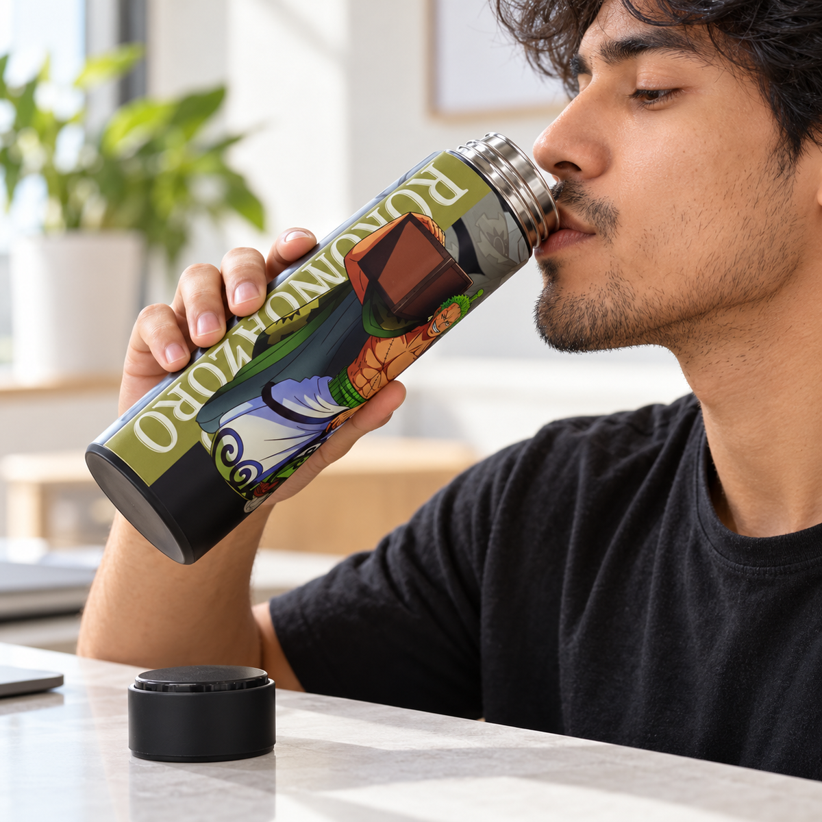 Zoro 500 ml bottle, One Piece water bottle, anime temperature display bottle, Roronoa Zoro drink bottle, anime tea strainer bottle, character print water bottle, manga fan gift, digital temperature lid bottle