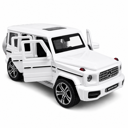 1:32 Scale Die-Cast Metal Mercedes-Benz G63 AMG Model Car – Pull Back Luxury SUV Toy with Openable Doors, Light & Sound Effects, Detailed Interior, Realistic Wheels & Collectible Display Model – White