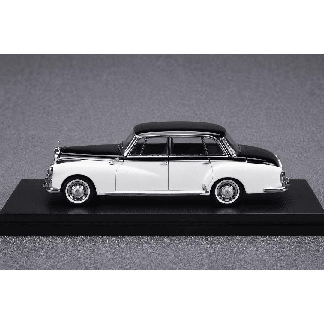 GFCC 1:64 1959 Mercedes-Benz 300D Die-Cast Model Car | Classic Luxury Sedan Collectible Scale Model
