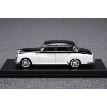 GFCC 1:64 1959 Mercedes-Benz 300D Die-Cast Model Car | Premium Classic Luxury Sedan Collectible Scale Model