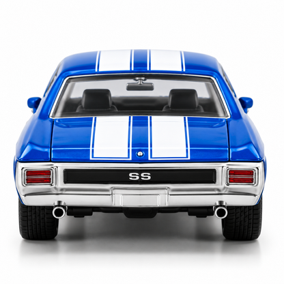 CCA 1:66 Chevrolet Chevelle 454 (1970) L06-01 Die-Cast Model Car | Blue Classic American Muscle Car with White Racing Stripes, Detailed Interior & Chrome-Style Wheels | Premium Collectible Miniature