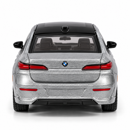 CCA BMW i7 L02-01 1:72 Scale Die-Cast Collectible | Metallic Silver Luxury EV Sedan with Black Roof, Detailed Cabin, Multi-Spoke Wheels & Alloy Chassis | Premium Miniature BMW Display Car