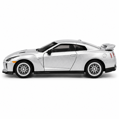 CCA Nissan GT-R (R35) 1:64 Scale Die-Cast Model Car S03-03 | Premium Silver Nissan GT-R Sports Car Miniature with Detailed Interior, Realistic Wheels & Rear Spoiler