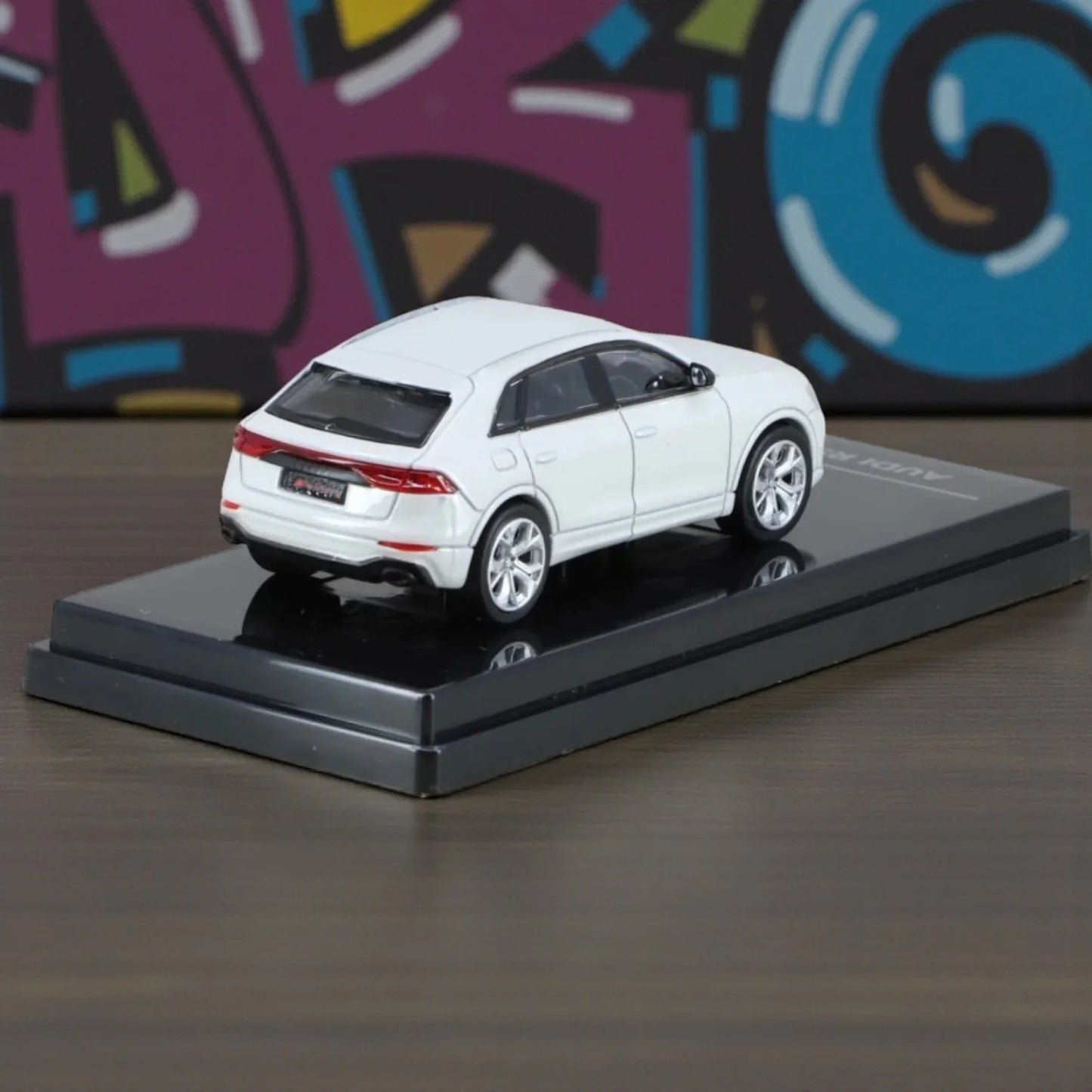 PARA64 1:64 AUDI RS Q8 White LHD Diecast Model Car