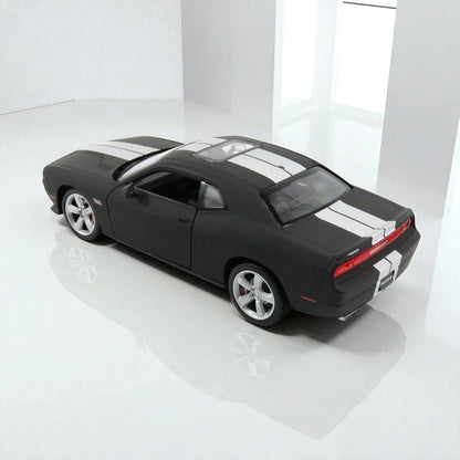 WELLY 1:24 2012 Dodge Challenger SRT Die-Cast Model – Black | Openable Doors (24049) - Jaiman Toys