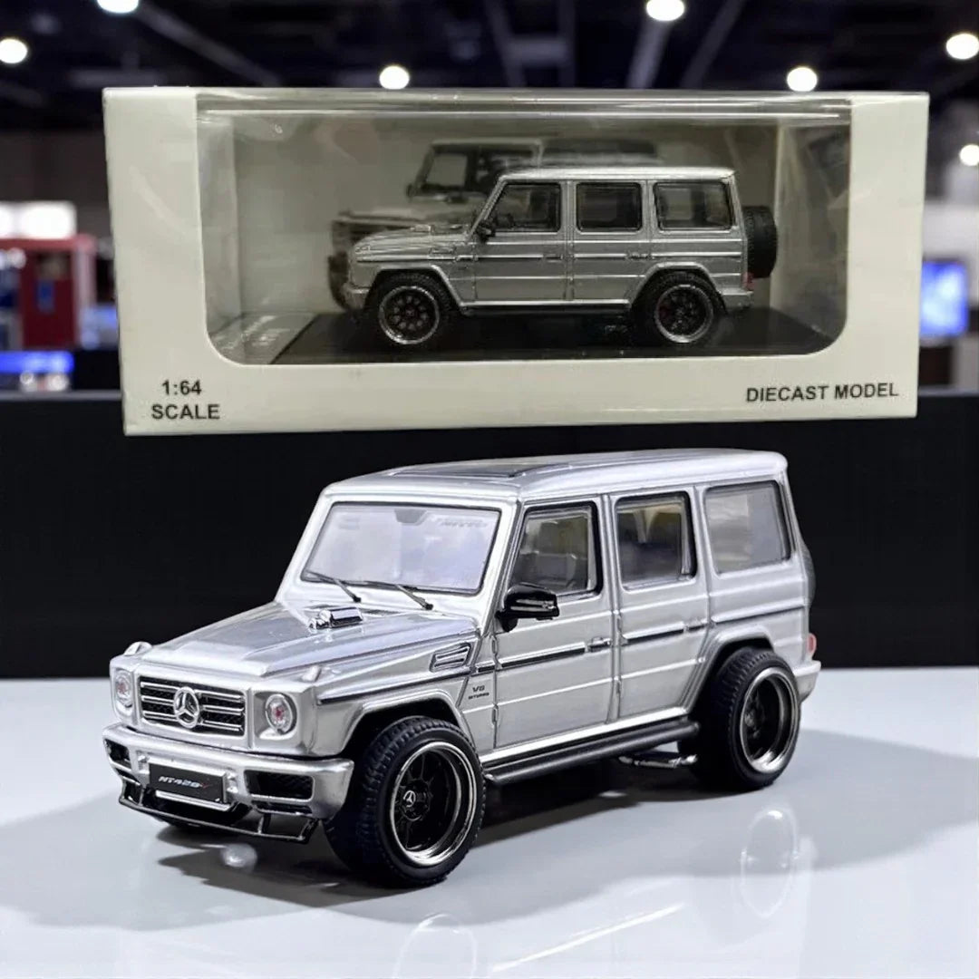 LMF 1:64 Mercedes-Benz G63 Silver Diecast Car Model