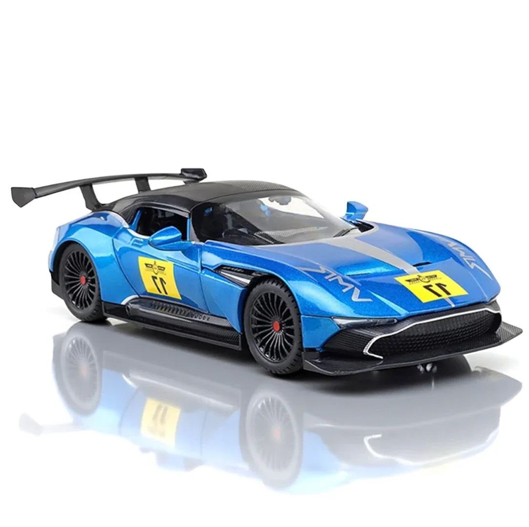 HTS 1:18 Alloy Metal Pull Back Die-Cast Car – Openable Doors, Sound & Light Effects, Realistic Smoke Spray