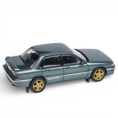 PARA64 1:64 Scale Japanese Classic 1988 Mitsubishi Galant Diecast Model Car – Metallic Green Collector Edition