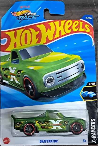 Hot Wheels 1:64 Scale 5-Car Die-Cast Set | ’96 Porsche Carrera, Deora II, HW 4-Trac, Retro-Active & Draftnator