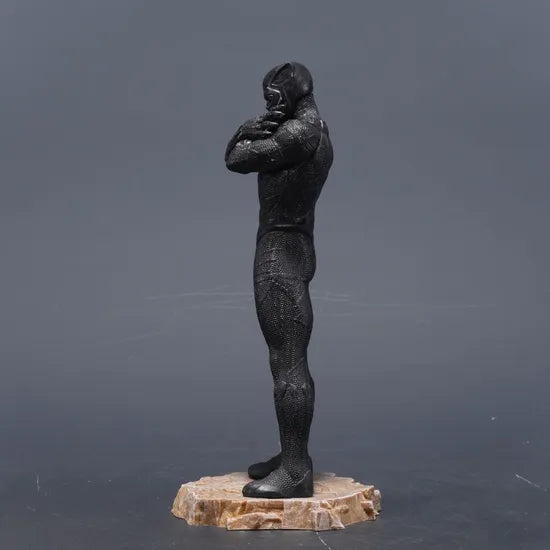 Marvel Black Panther Collectible Statue (22 cm)  – Wakanda Superhero Display Figure with Base