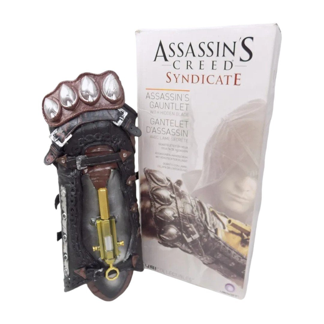 Assassin's Creed : Ultimate Syndicate Assassin the Jacob Fry Hidden Blade &amp; Gauntlet Set! Role-Play Accessory Age 17+